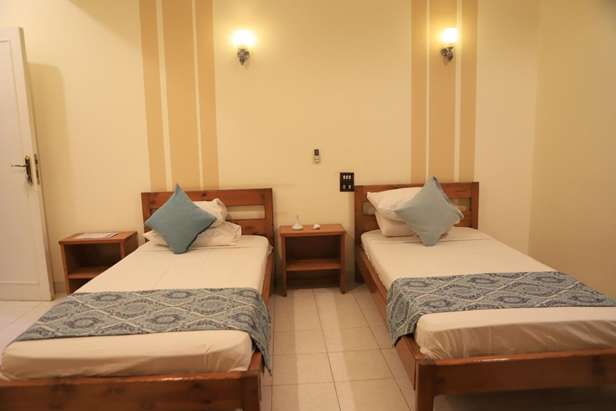 Amon Hotel Луксор Экстерьер фото