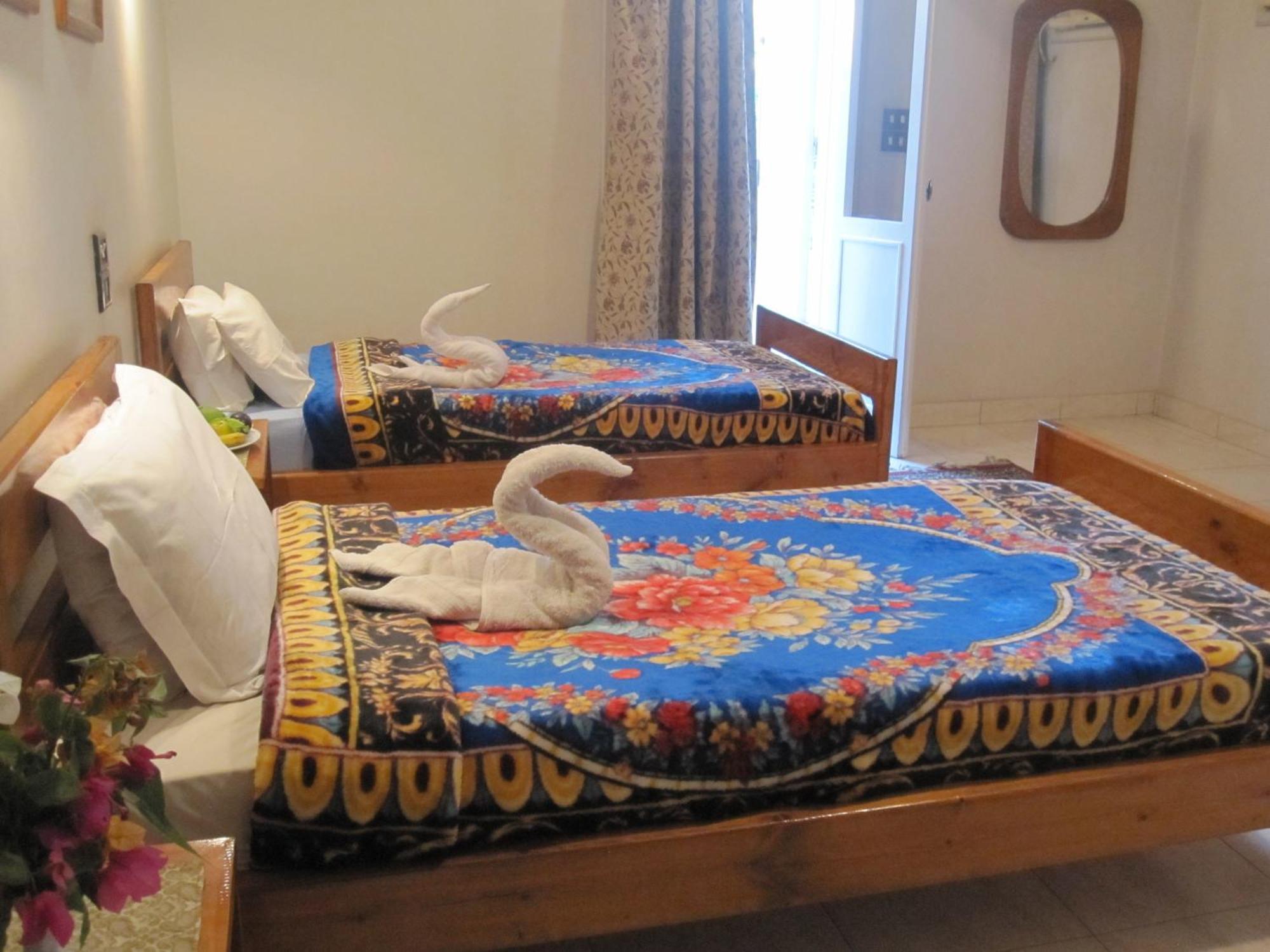 Amon Hotel Луксор Номер фото